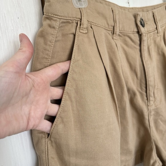 Free People Women Billie Chino Short Size 4 Medium Khaki Cotton NWOT 2.5" Inseam - Picture 3 of 6